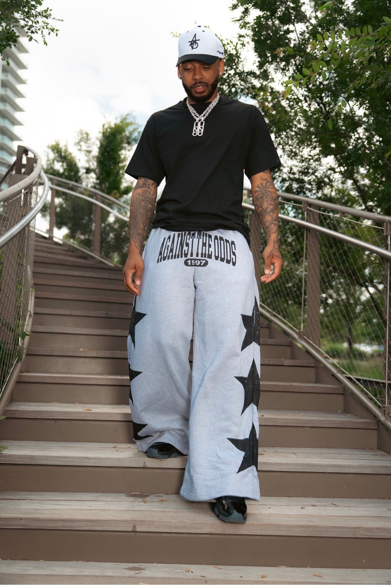 Against The Odds Baggy Star Sweats ( Grey )